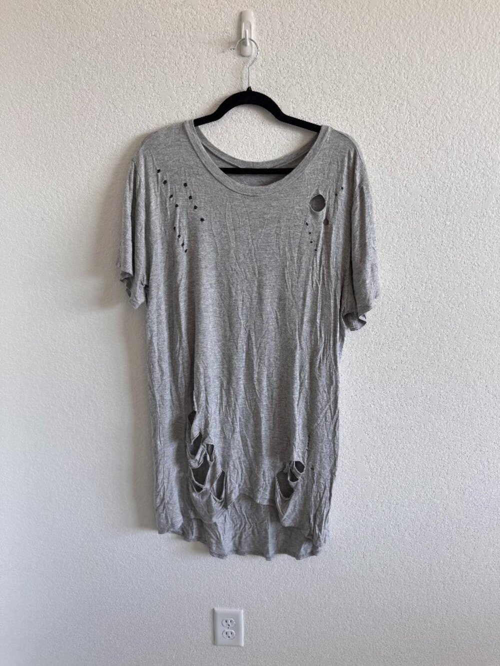 Women's Promesa distressed oversized tee